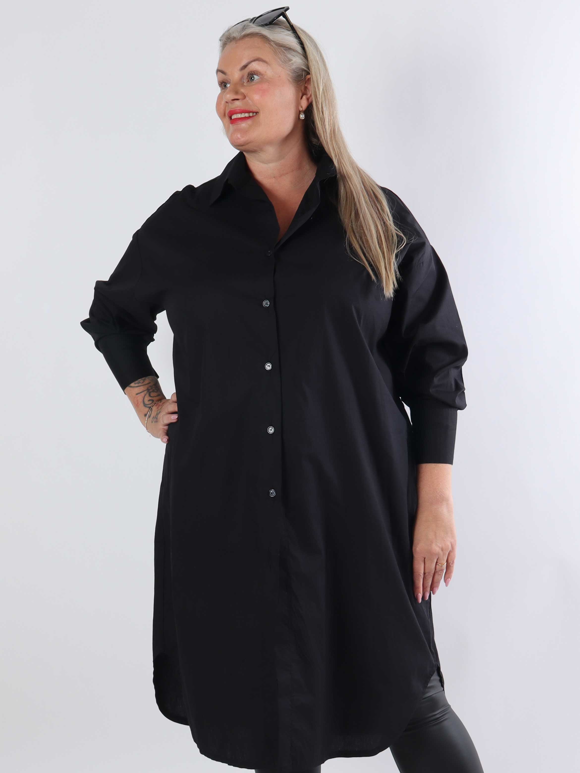 Ceylan - Lång skjortklänning i enfärgad bomull i plusstorlek